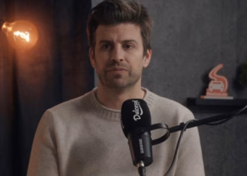 Pique “godet” yjet e Barcës