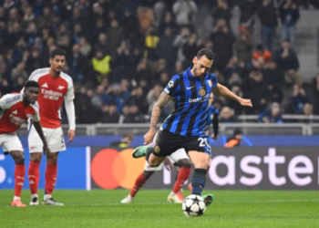 Klubi anglez i vihet pas Calhanoglut