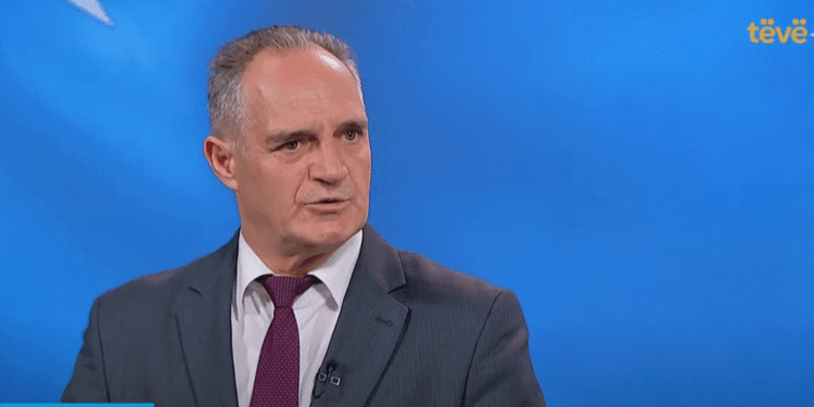 Hasani: Mosreagimi i Qeverisë për krerët e UÇK-së në Hagë është papjekuri politike