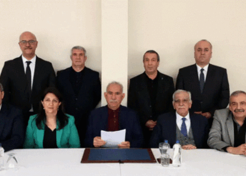 Lideri i PKK-së bëri thirrje që të dorëzohen gjitha armët