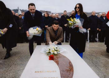Krasniqi: Sot festojmë me krenari edhe me përgjegjësinë për ta bërë Kosovën më të fortë