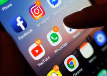 Kanosi gazetarin përmes rrjeteve sociale, arrestohet një person