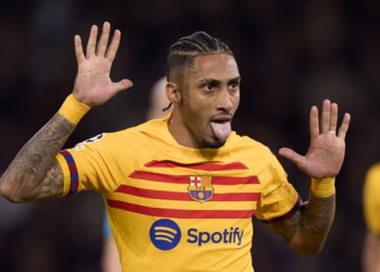 Raphinha i prin garës së Topit të Artë për vitin 2025, bie Salah