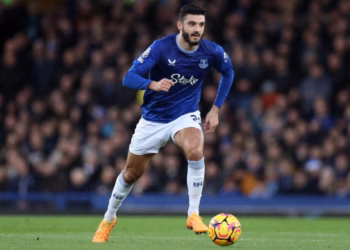 Broja kthehet nga lëndimi, Evertoni ndalet në barazimin