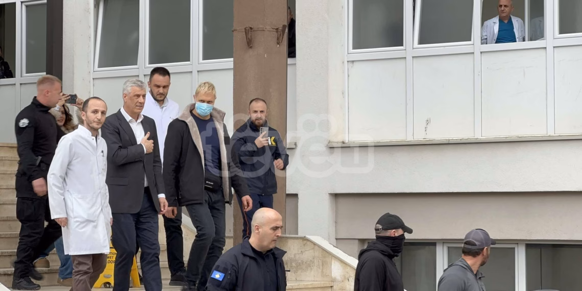 Thaçi largohet nga QKUK-ja, përfundoi vizitën te babai i tij i sëmurë