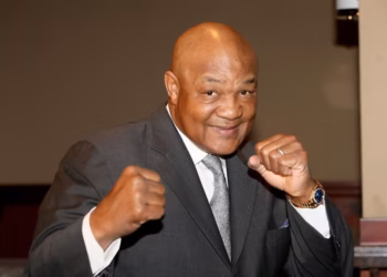 Vdes George Foreman, një nga boksierët më të mirë në histori