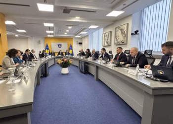 ​Miratohet draft strategjia për të drejtat e personave me aftësi të kufizuara