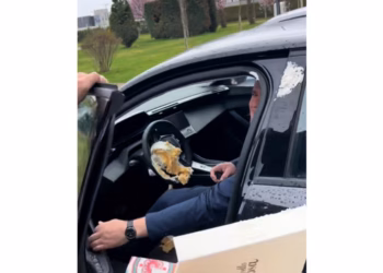 “Prej qytetarëve e ke” – Kryetari i ZRrE-së gjuhet me tortën 15%