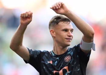 Joshua Kimmich vazhdon kontratën, mbetet pjesë e Bayernit
