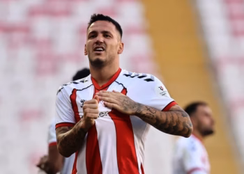 Manaj në formë të lartë, shënon gola edhe në Turqi