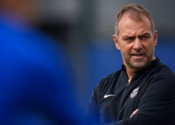 Hansi Flick do të bëjë dy ndryshime në formacionin e Barcelonës ndaj Benficas