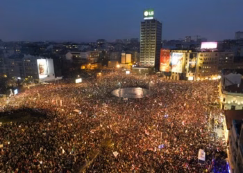 Raportohet për tensione në protestën në Beograd