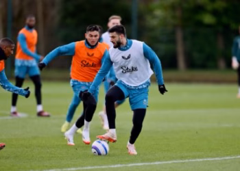 Broja gati për fundjavë, mund të luaj ndaj West Hamit