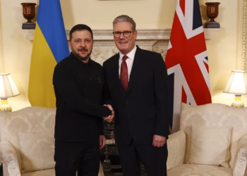 Britania, Franca dhe Ukraina bien dakord të hartojnë një plan armëpushimi për Ukrainën