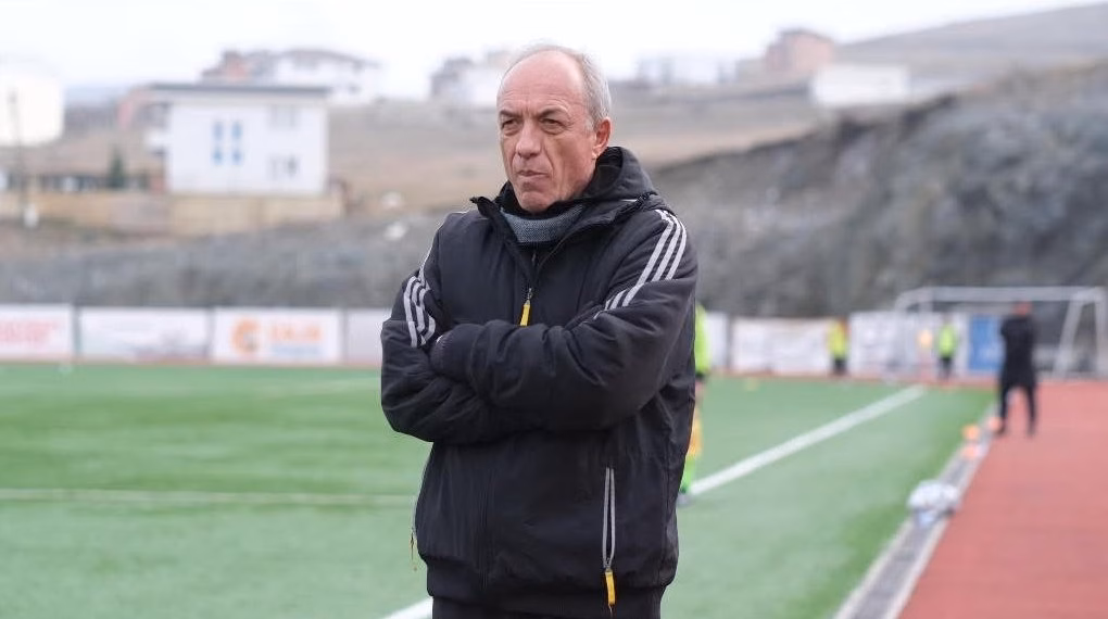 Josa largohet nga Vëllaznimi