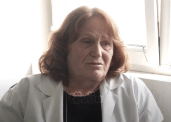 Mira Fejza rrëfen momentin kur i pa eshtrat e bashkëshortit të saj të zhdukur