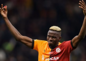 Juventusi ofron titullarin e ekipit dhe para për të transferuar Osimhen nga Napoli