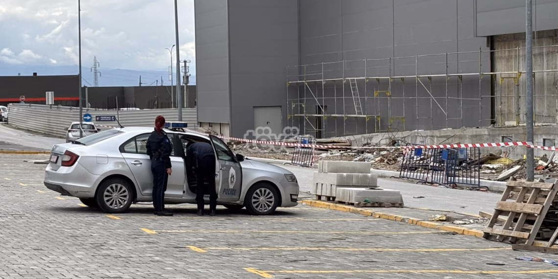 Vdes shtetasi i huaj pasi ra nga lartësia e një objekti në Veternik