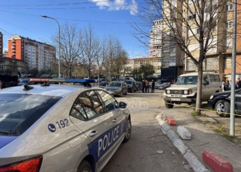 Arrestohet i dyshuari për shtytje në vetëvrasje të vajzës që u hodh nga banesa në Prishtinë