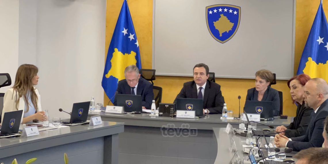 Kurti: Thirrjet e opozitës janë për pezullim të shtetit, për ta lënë shtëpinë pa zot shtëpie