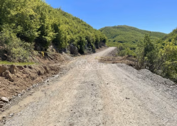 Bllokohet rruga në fshatin Stagovë të Kaçanikut, shkak mjeti i pashpërthyer i dyshuar si i Luftës së Dytë Botërore