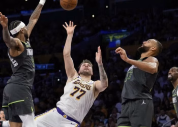 Lakers e nisin me humbje në ‘Play-Off’, mposhten në shtëpi nga Minnesota
