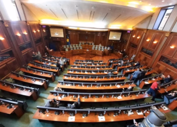 Këta janë dy deputetët që pritet ta kryesojnë seancën konstituive të 15 prillit