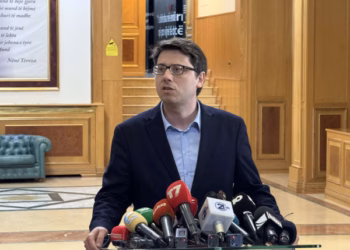 ​Murati: Ka deputetë nga opozita që dëshirojnë të votojnë për Haxhiun, por s’po i lejon partia