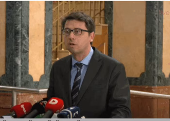 Murati sqaron nëse ka kundërshtime në LVV për kandidaturën e Limajt për kryetar Kuvendi