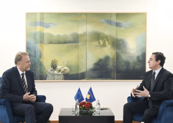 Kurti dhe Orav flasin për integrimin evropian të Kosovës