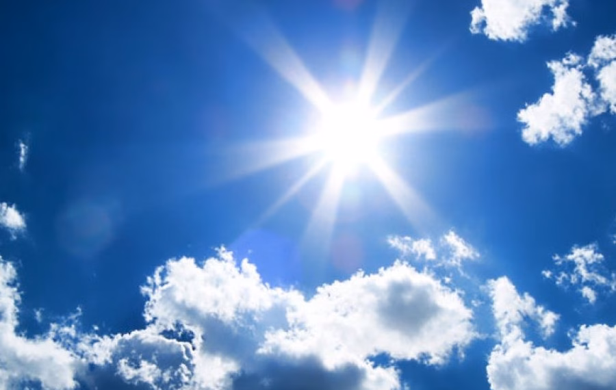 Moti sot kryesisht me diell