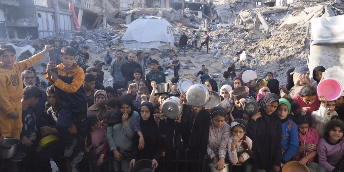 Gaza në “prag të urisë” pasi i mbaron mielli