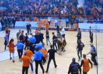 Bashkimit i zbutet dënimi, një ndeshje pa shikues