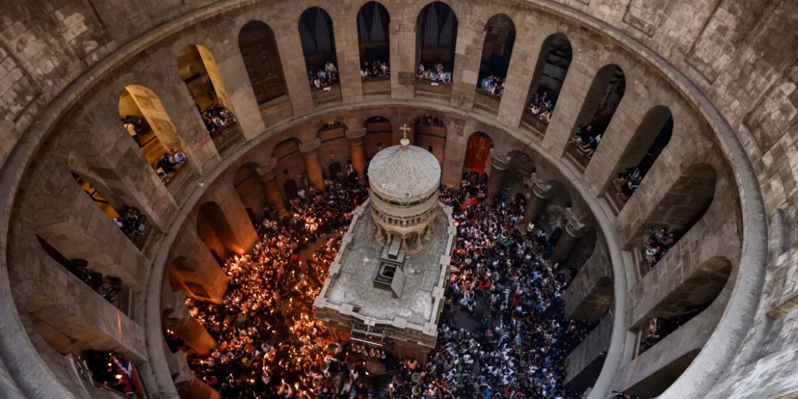 Në të gjithë botën e krishterë sot po festohen Pashkët