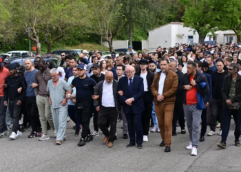 Sulm në një xhami në Francë, një besimtar mbetet i vdekur