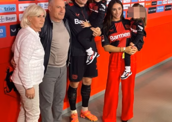 Xhaka: Babai im kurrë nuk më ka lavdëruar…Nuk po e mendoj largimin nga Gjermania