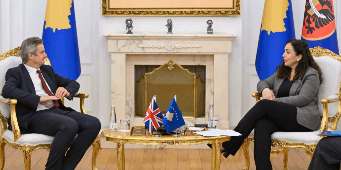 Osmani takohet me ambasadorin e Britanisë, diskutojnë për konstituimin e institucioneve