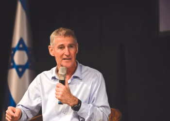 Kreu i opozitës izraelite fajëson Netanyahun për vrasjen e punjonësve të ambasadës në Uashington