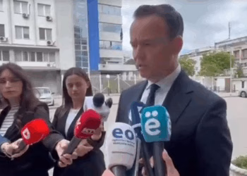 Peci thotë është në dorën e opozitës që të ketë ndonjë risi