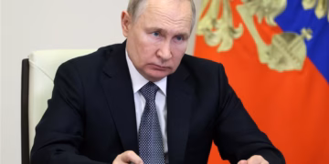 Delegacioni rus mbërrin në Stamboll për bisedimet e paqes, Putin nuk është pjesë e tij