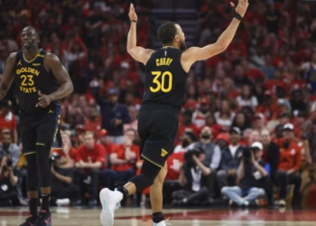 Warriors marrin fitore në ndeshjen e shtatë dhe kalojnë tutje në Play-Off