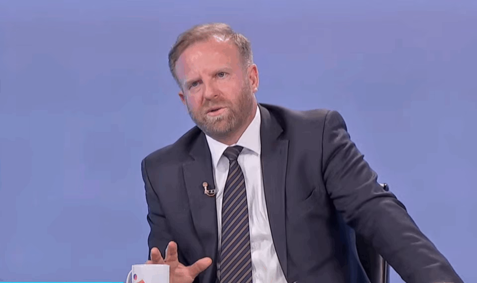 Abazi: Fatmirësi që Limaj u largua nga AAK