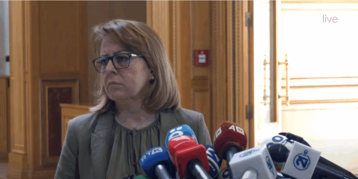 Bajrami thotë se me votat e LDK-së Haxhiu s’do të bëhet kryetare e Kuvendit