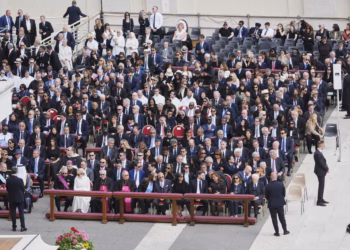 Liderë botërorë marrin pjesë në inaugurimin e Papës Leo XIV