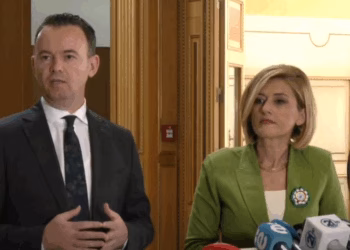 Peci: S’kam thënë se Osmani ofron ftesa koti, është nxjerrë jashtë kontekstit