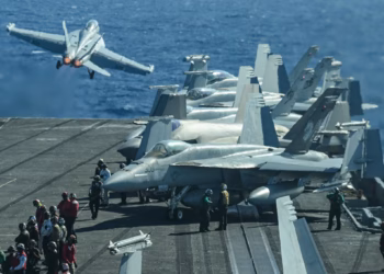 SHBA-të zhvendosin anije dhe avionë ushtarakë në bazat evropiane dhe në Lindje të Mesme