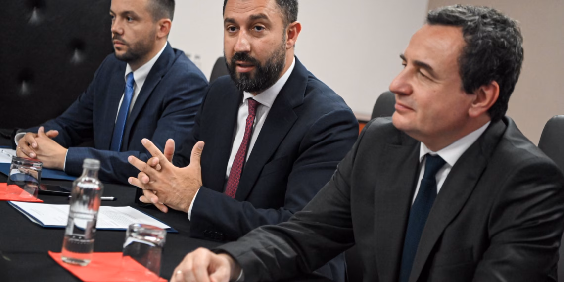 Në Mitrovicë të Veriut u mbajt takimi i parë i Bordit të Përbashkët mes dy komunave