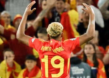 Mediat spanjolle: Yamal mposht Dembélén në garën për “Topin e Artë”