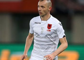 Ansi Agolli porosi për Sylvinhon: “Broja, lojtar që i bën probleme Serbisë