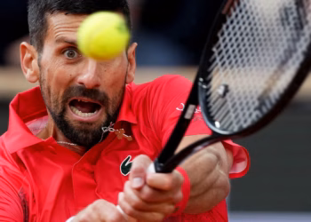 Serbët e pësojnë goditjen e parë sot, Gjokoviq eliminohet nga “Roland Garros”